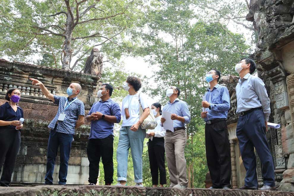 ICC-Angkor experts inspect the visitor’s area of Chau Say Tevoda-Thommanon and Phnom Krom temple in Siem Reap on March 21. ANA
