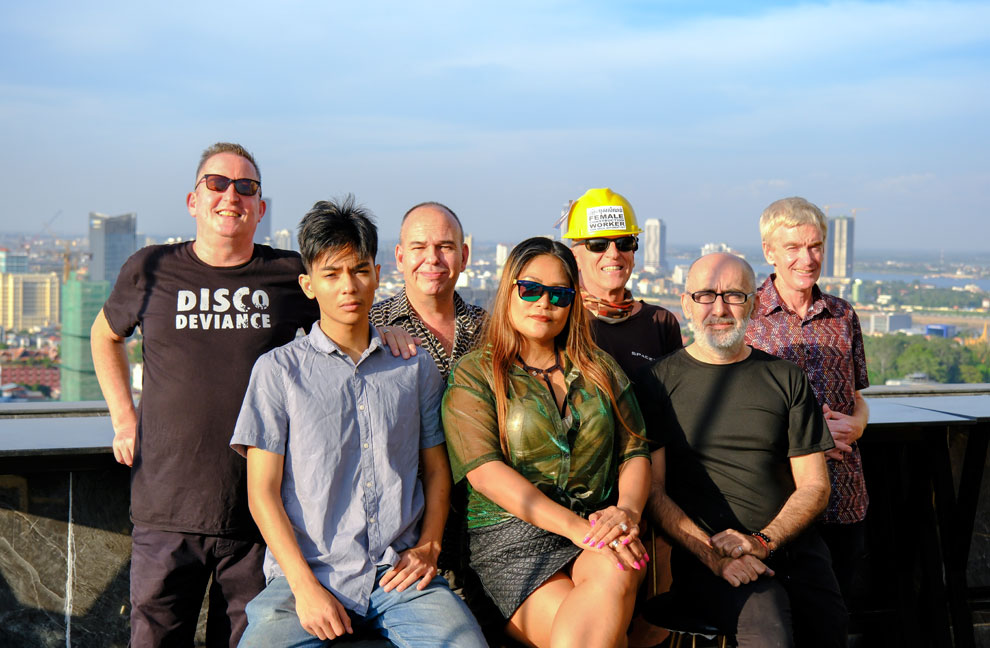 HIGHRISE ARTS CORE TEAM @ PERCH