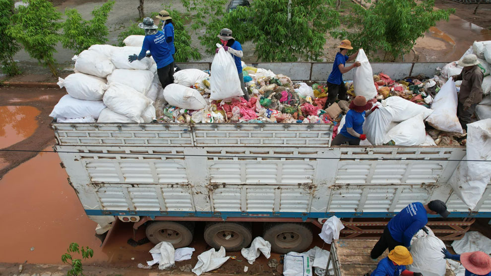 The River Ocean Cleanup (ROC), a local NGO, has amassed 30 tonnes of plastic waste within three months from the Tonle Sap Lake area in Siem Reap province’s Chong Khneas commune. RIVER OCEAN CLEANUP