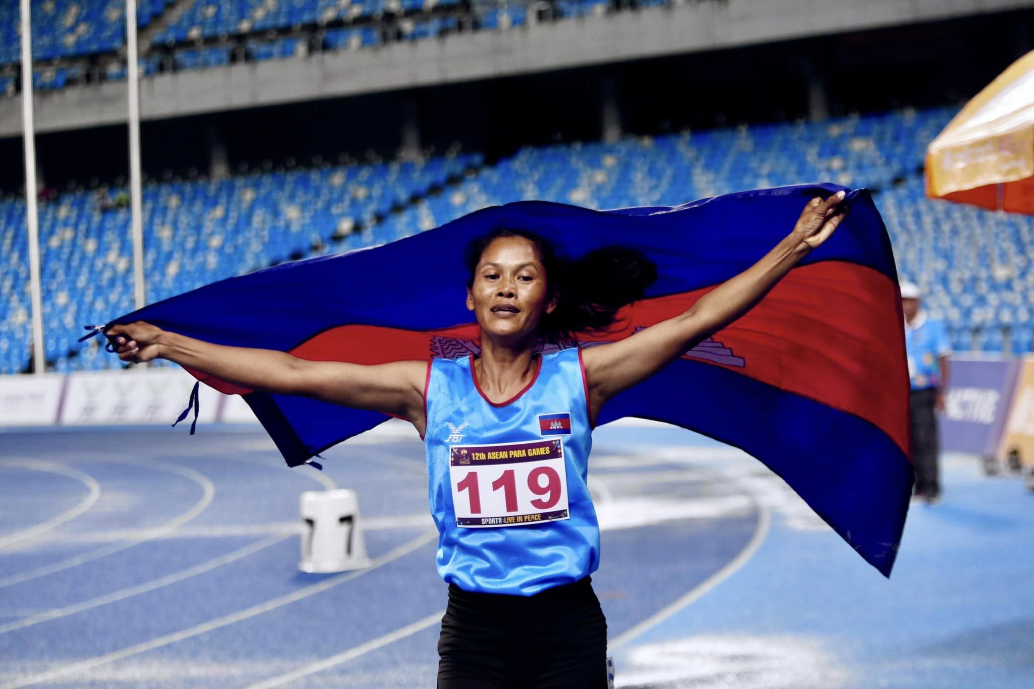 Vet Chantha win three golds at the 12th ASEAN Para Games held in Cambodia this week. AKP