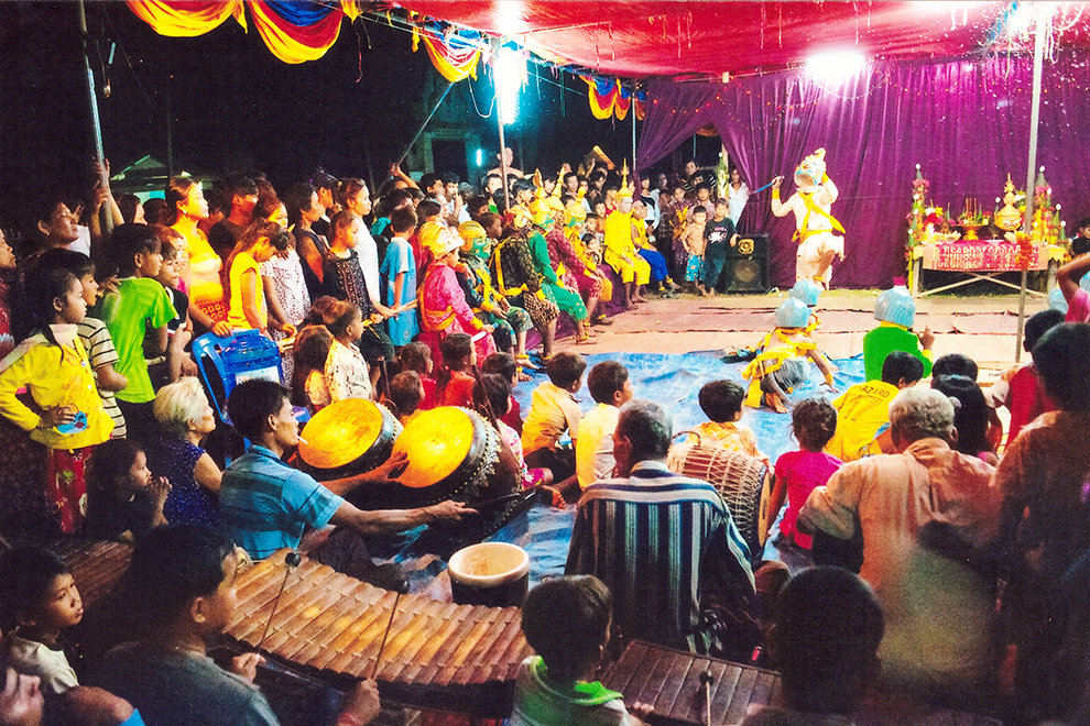 Lkhon Khol Wat Svay Andet performance in recent past. UNESCO
