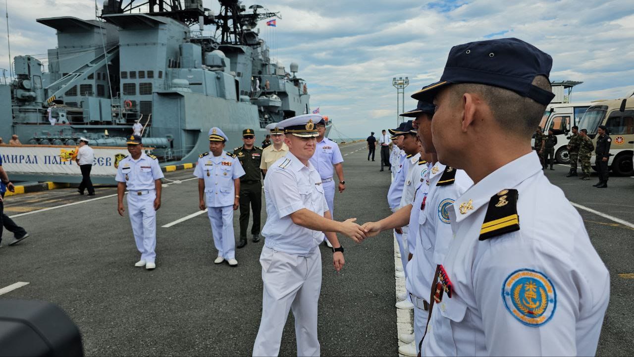 Russian destroyer Admiral Panteleyev 548 docking at Sihanoukville Autonomous Port from November 26-29. National Committee for Maritime Security