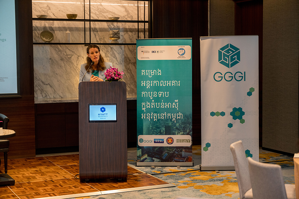 Helena McLeod, deputy director-general of the GGGI, addresses the launch of the Asia Low Carbon Buildings Transition (ALCBT) project, held in Phnom Penh on May 8. Photo supplied