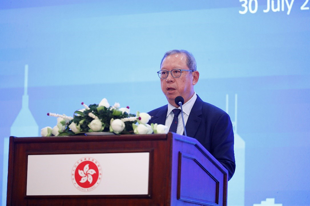 Hong Kong Trade Development Council (HKTDC) chairman Peter K N Lam addresses a business luncheon, co-organised by HKETO Bangkok and the HKTDC, which fostered deeper economic and cultural links between Cambodia and Hong Kong. Supplied