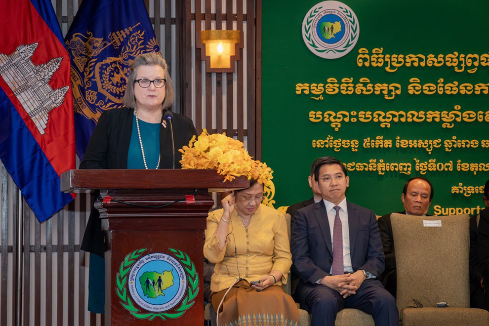Kerry Pelzman, USAID Cambodia mission director, addresses the October 7 launch of the curriculum and master training plan for the social service workforce. UNICEF/Cambodia Seavhong Liv