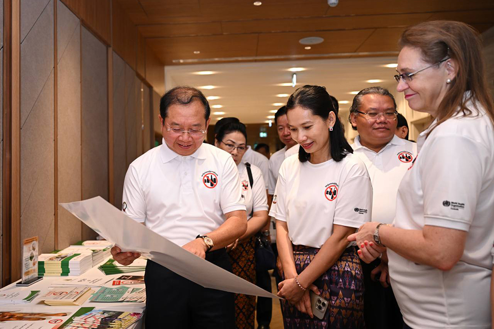 Speaking at the opening ceremony of a health education workshop aimed at reducing the risks of non-communicable diseases, Chheang Ra explained that drinkers are more likely to contract cirrhosis, cancer, cardiovascular disease, diabetes and hypertension. Supplied