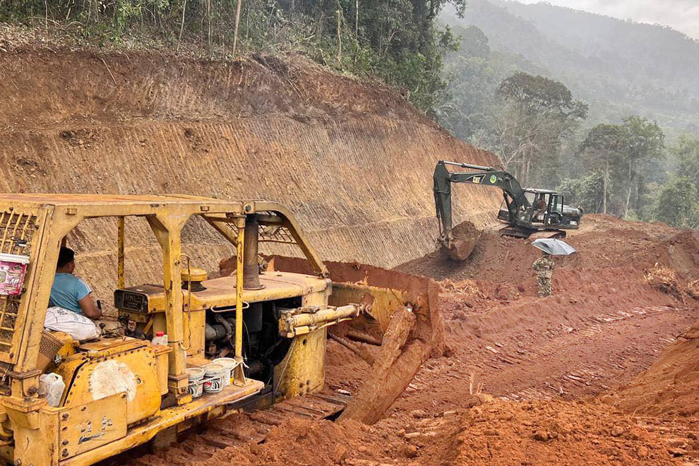 Preliminary clearing of a 58.5-km path has been completed, including 36.6km of main roads, 25km of road and mountain walls and 30.2km of drainage systems. FBID