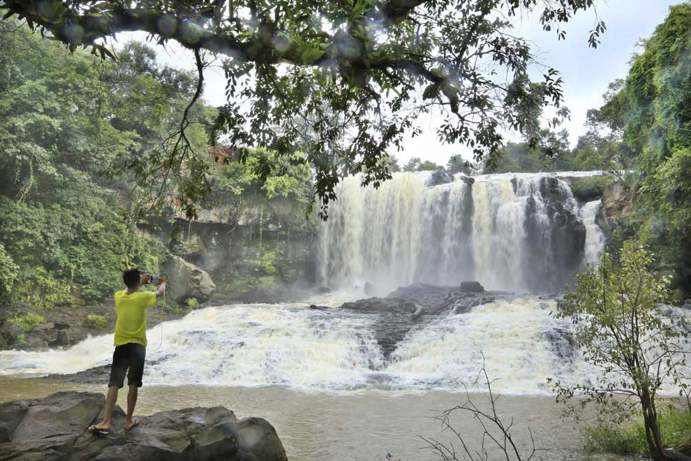 Bou Sra Waterfall is  the largest and most well-known waterfall in Mondulkiri, with two stunning tiers. Post staff