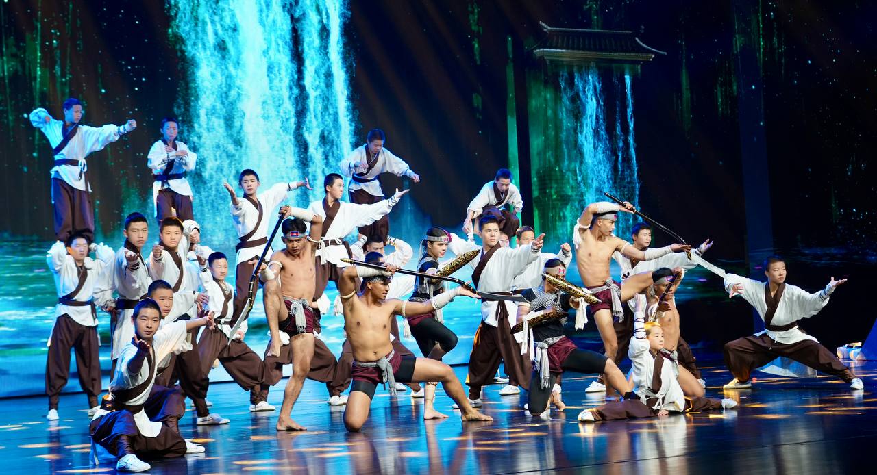 The event featured cultural performances and displays of traditional martial arts, including Shaolin kung fu and Lbokator. Tourism ministry