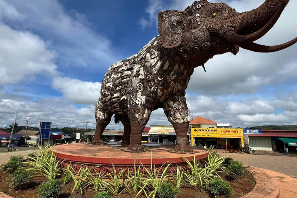 Seized animal traps and logger’s modified motorcycles have been cut up and welded into a giant elephant sculpture in Sen Monorom town to raise public awareness of conservation efforts. Din Bunthoeun