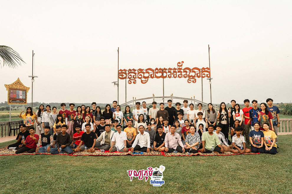 Organisers and artists gather at Svay Andet Pagoda. Supplied