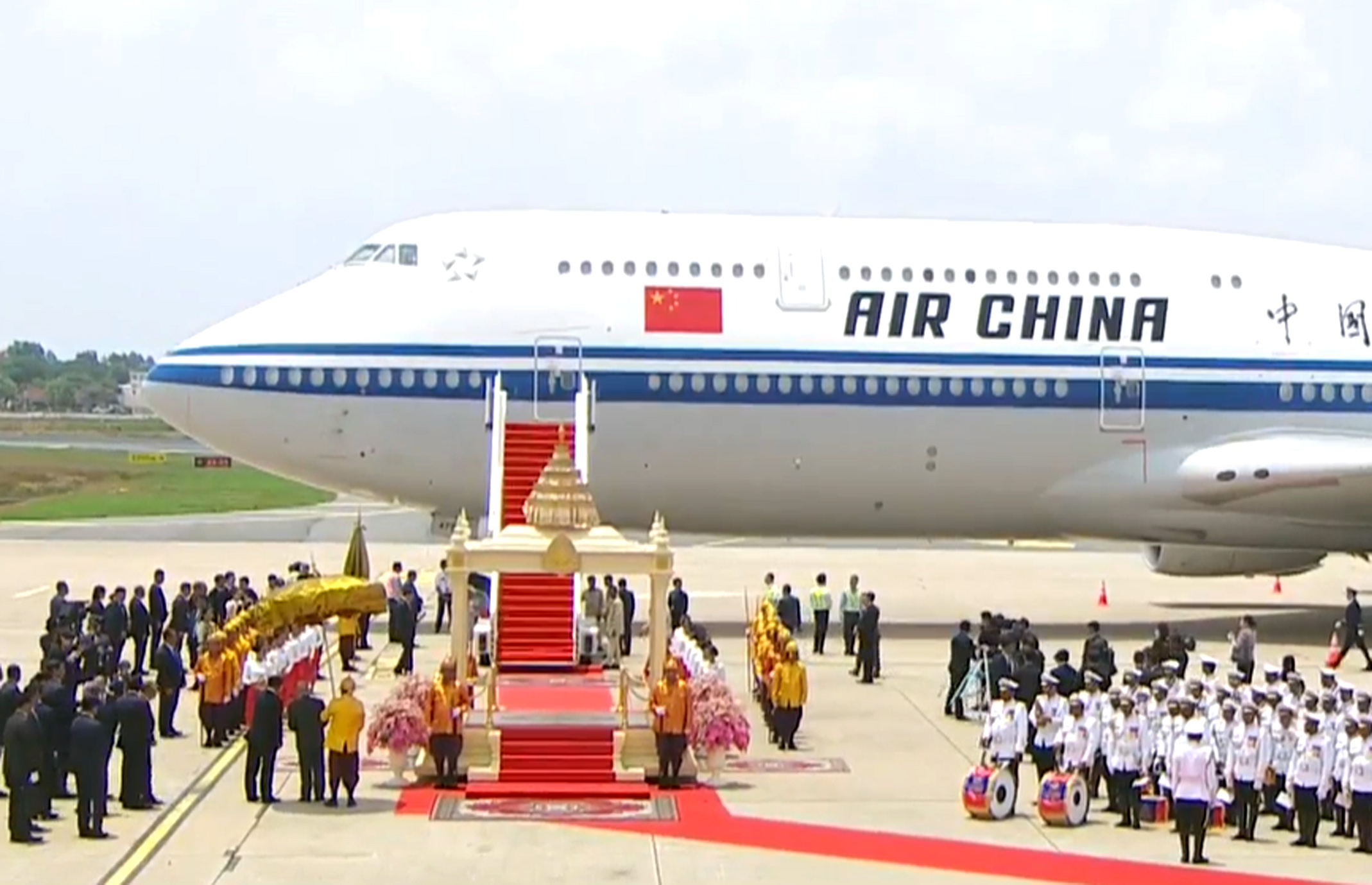 Xi Jinping is visiting Cambodia as part of his latest Southeast Asian tour, which also includes Vietnam and Malaysia. TVK