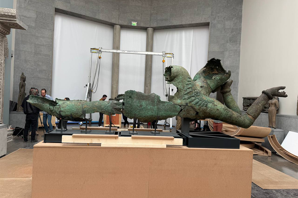 The scale of the unique piece can be seen in this photograph. Culture ministry