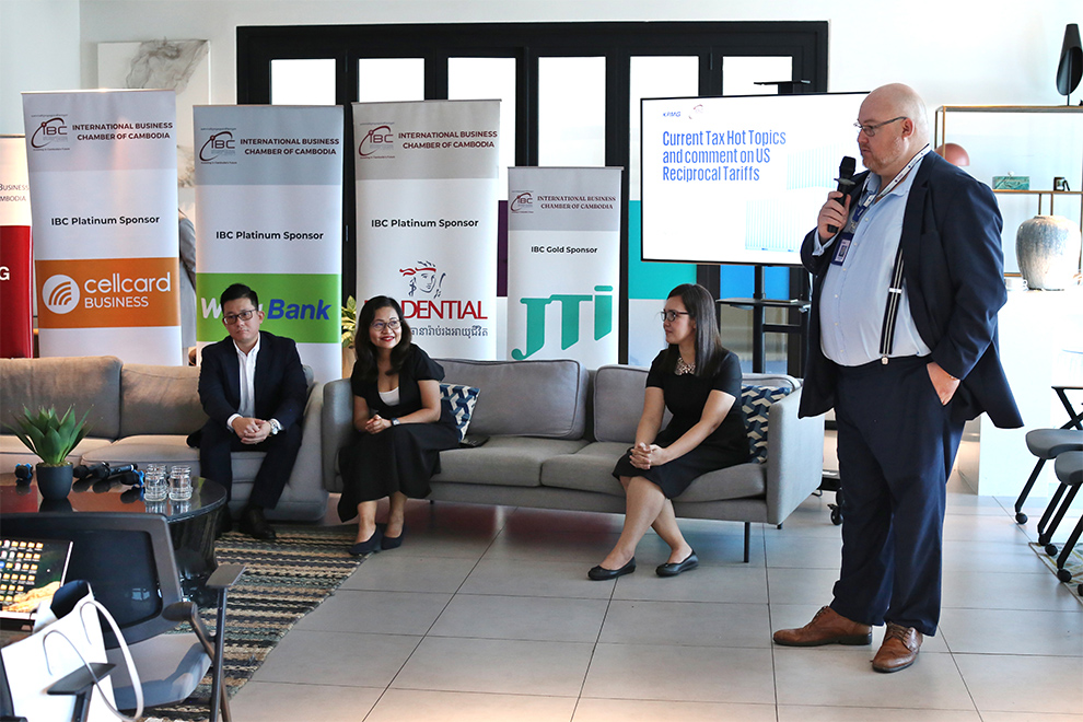 James Roberts, head of Advisory at KPMG in Cambodia delivers his remarks during the “Market Updates: Current Tax Hot Topics” forum, held in Phnom Penh on April 23. Hong Raksmey