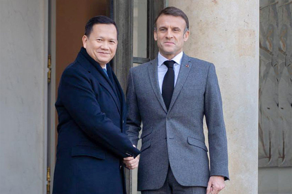 French President Emmanuel Macron (right) and Prime Minister Hun Manet at the Élysée Palace in Paris in January 18. STPM