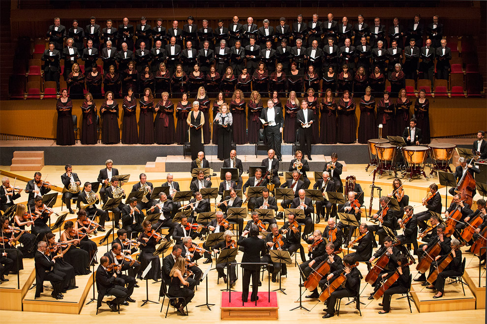 Maestro Chung Myung-whun leads Teatro alla Scala Orchestra and Chorus during a concert at the Lotte Concert Hall in Seoul on Aug. 29, 2016. PHOTO: LOTTE CONCERT HALL/THE KOREA HERALD