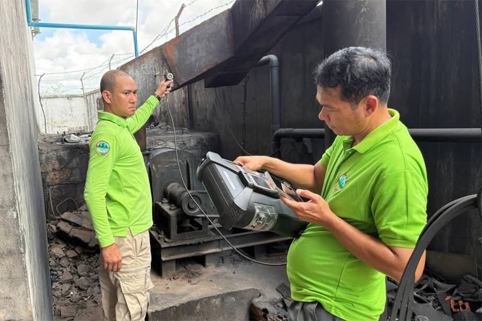 Officials from the environment ministry carried out air quality tests in two separate locations and determined that the factory was polluting the air. Environment ministry