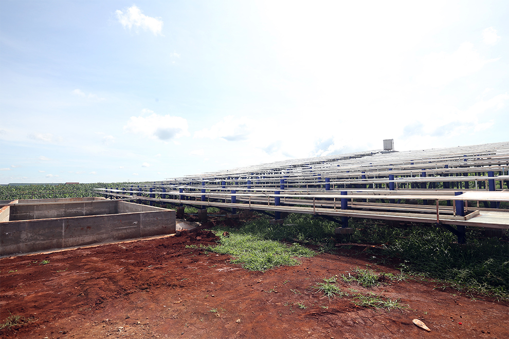 Liquid rubber flows from tanks to the factory. Hong Raksmey