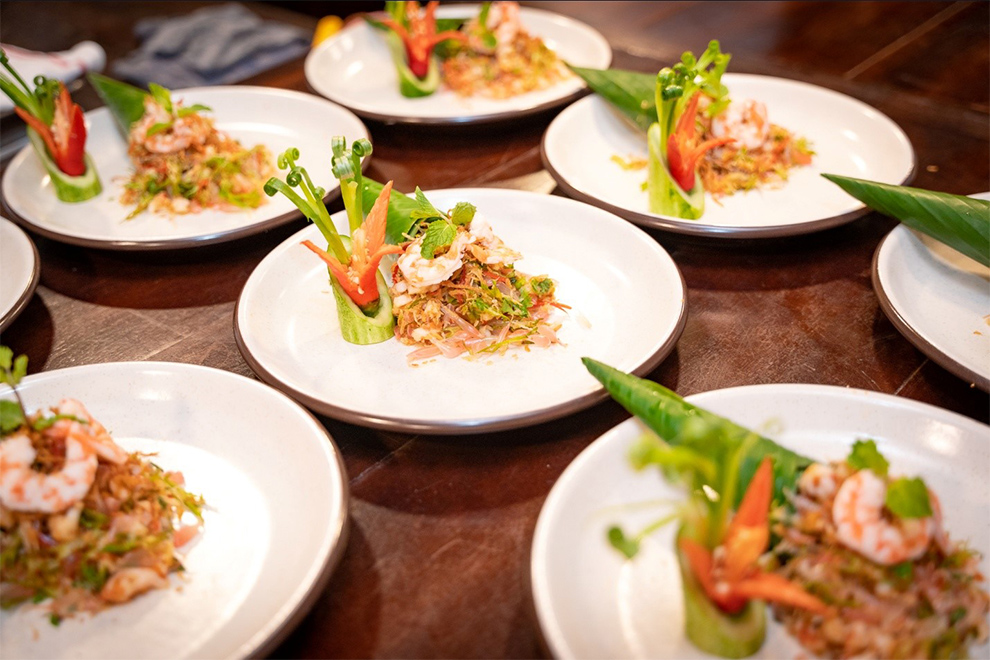 Nhoum Bangkea Kroch Tlung with Haebi Hiam (Pomelo salad, spicy dried shrimp sambal) — a featured dish at the dinner celebrating 60 years of Cambodia–Singapore ties. Supplied
