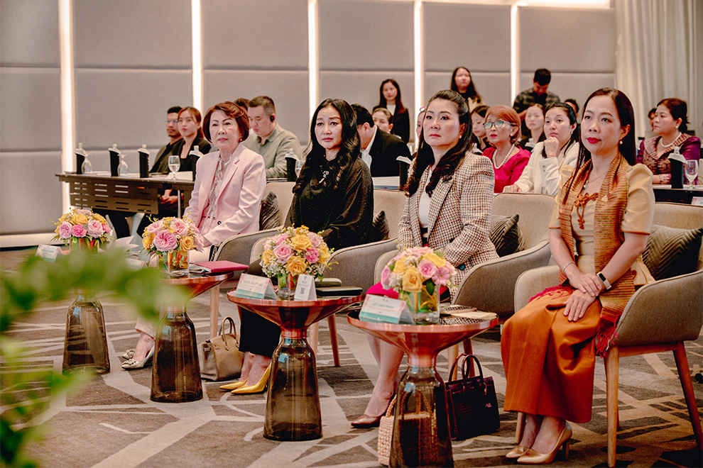 Several of the organisers of this year’s Pinnacle Entrepreneur Forum and AWEN Award attend a June 30 press conference. Supplied