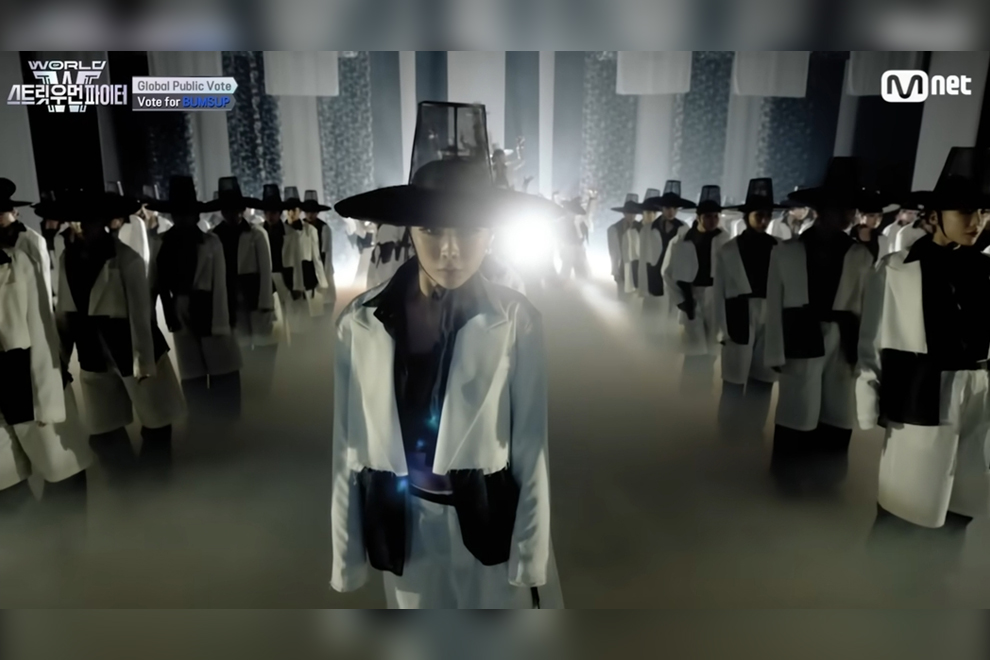 The Korean dance crew Bumsup delivers a performance on “World Street Woman Fighter,” embodying the concept of Korean grim reapers. PHOTO: YOUTUBE/THE KOREA HERALD