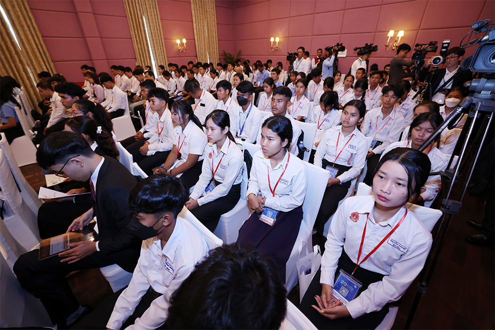 Students from across the Kingdom attended the workshop, empowering them with the skills and opportunities necessary to thrive in the digital economy. Supplied