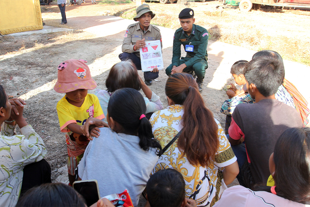 Authorities warned of the danger of unexploded ordnance and urged residents to be cautious before returning to their homes. Hong Raksmey