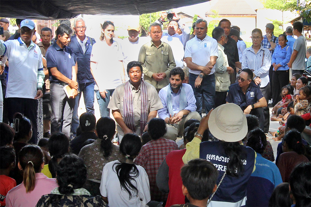 UN representative calls for lasting peace during visit to displacement camp