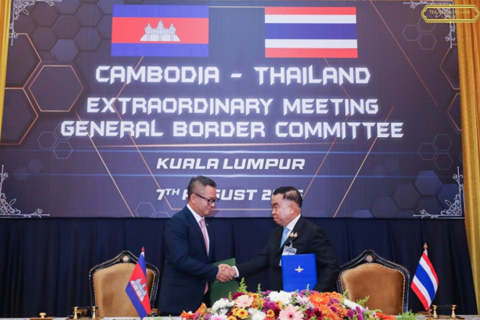 Foreign diplomats congratulate Cambodia-Thailand ceasefire