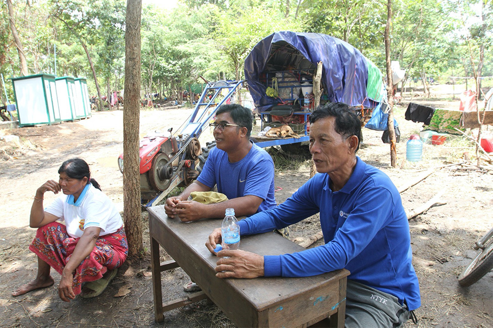 The last of the evacuees at the Phnom Thma Kambor sanctuary prepare to return to their homes. Hong Raksmey