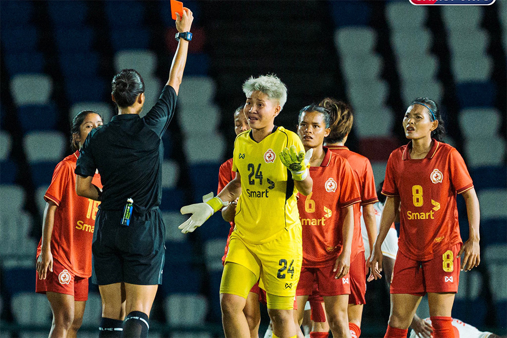 Crown goalkeeper Chea Fariya was sent off late in the match with a red card. CAMSPORTS