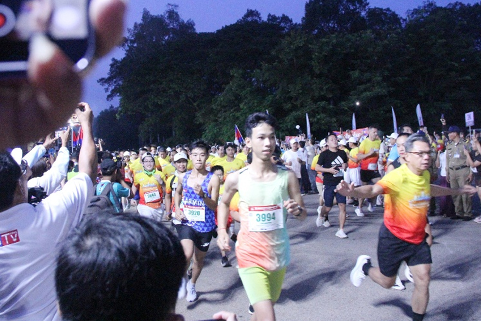 Athletes from more than 45 countries took part. Chhorn Norn