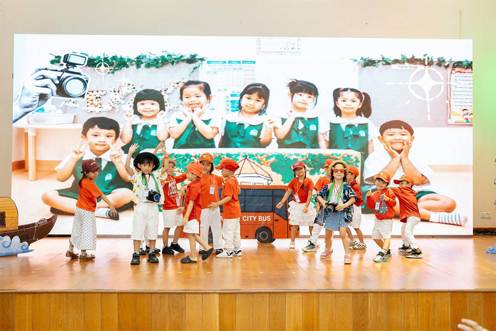 It featured food displays and cultural performances from around the region. Supplied