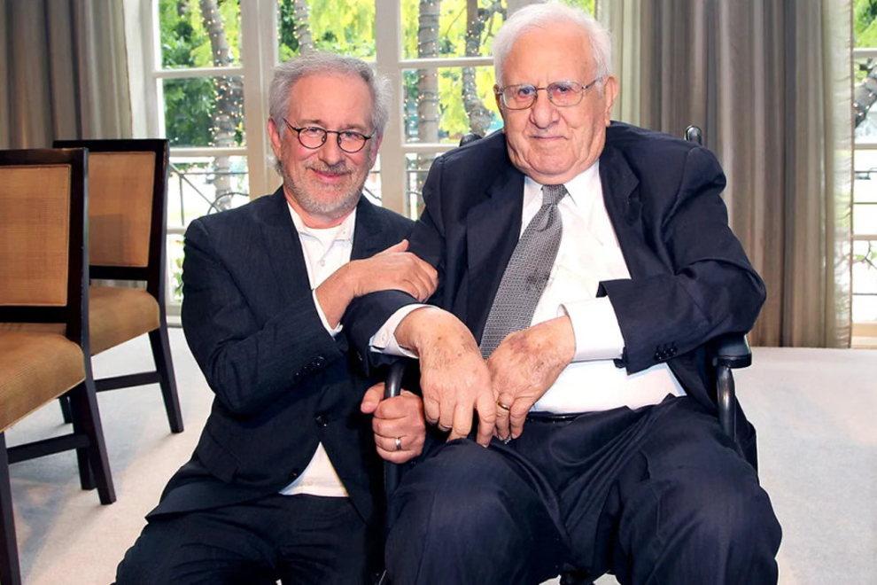 Renowned filmmaker Steven Spielberg with his father, Arnold Spielberg. PHOTO: FILM MAGIC/THE DAILY STAR