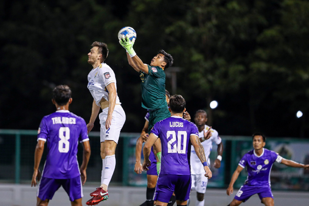 Visakha (in white) could only manage a 2-2 draw with hosts NagaWorld on Sunday. CPL