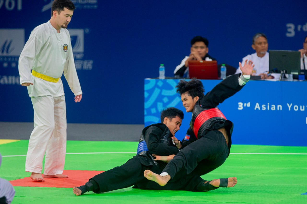 Phouk Daniel reported dizziness after an early match head clash, which caused him to lose focus. NOCC