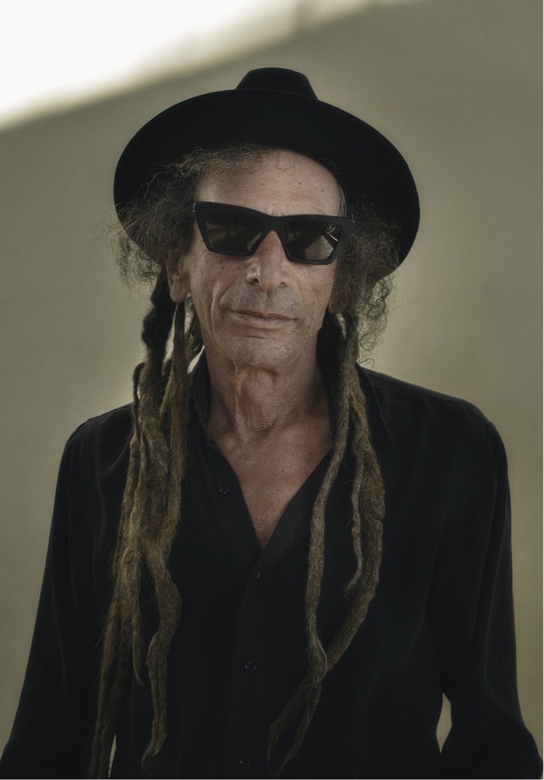 Belgian director and choreographer Michael Laub, a pioneer of post-dramatic performance whose work blurs the line between documentation, spontaneity and staging. Oyen Rodriguez