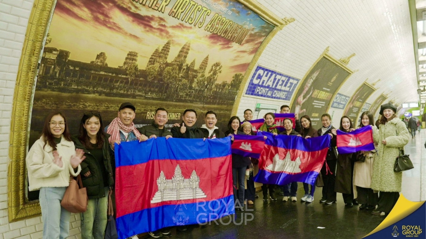 Patriotic Cambodians proudly display the Kingdom’s flag on the Paris metro. Royal Group