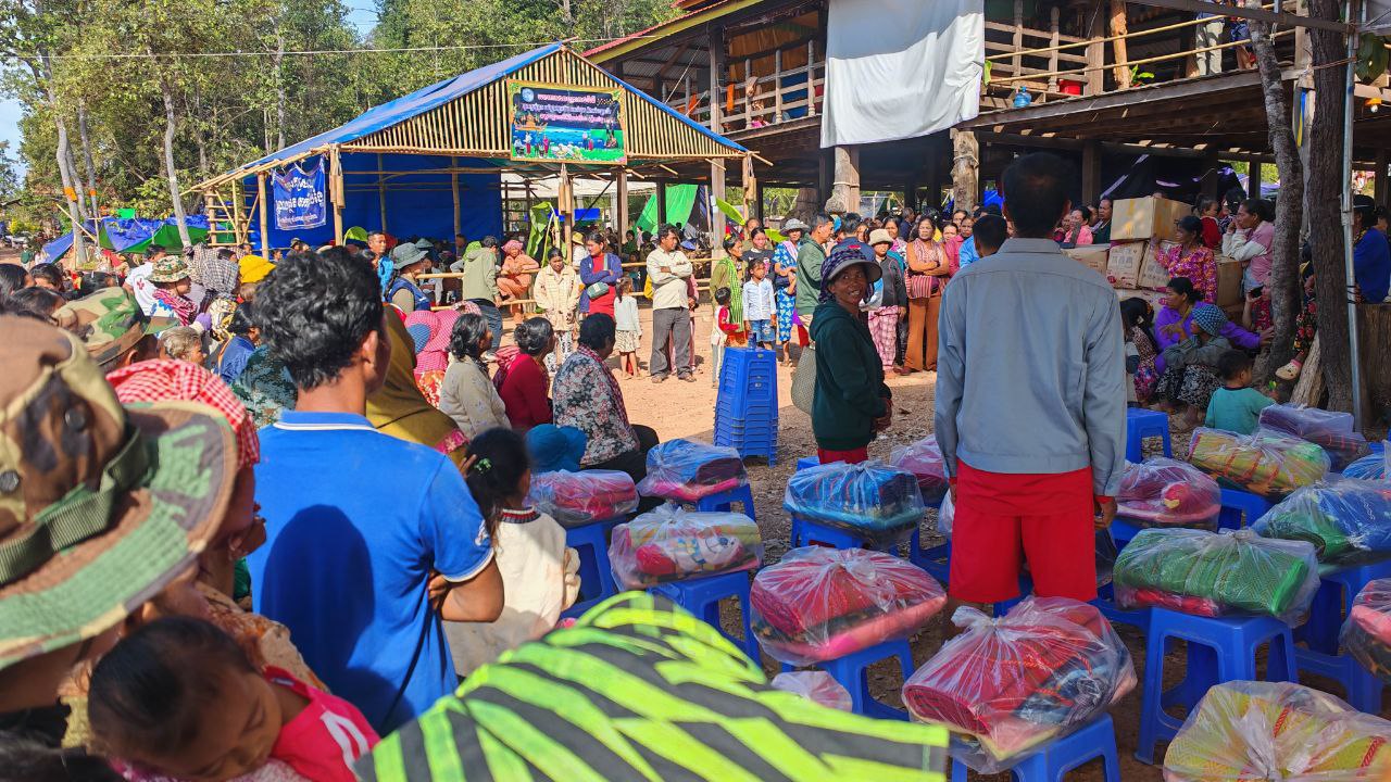 She and her family are one of 709 who fled to the pagoda when the fighting erupted. Hong Raksmey