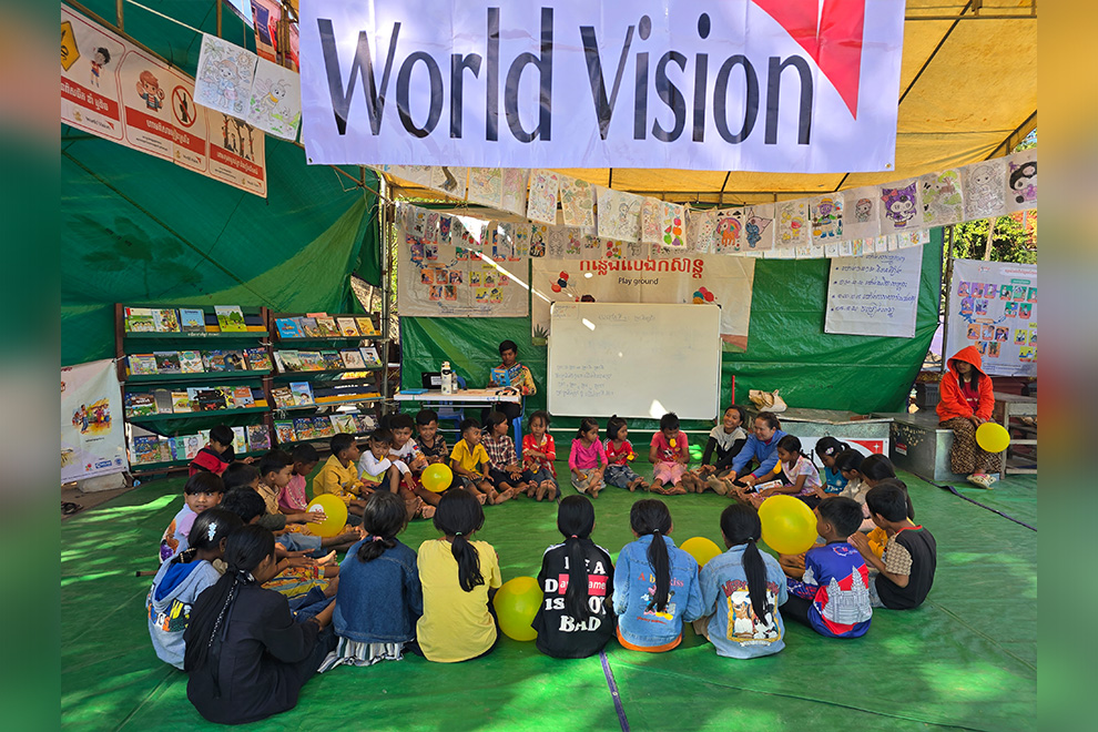 World Vision supported more than 44,600 people across 30 displacement sites between December 11 and 14. Supplied