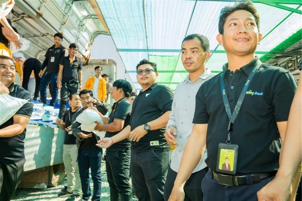 The employees of Wing Bank have come together to donate $200,000 from their salaries to assist the families in urgent need. Supplied