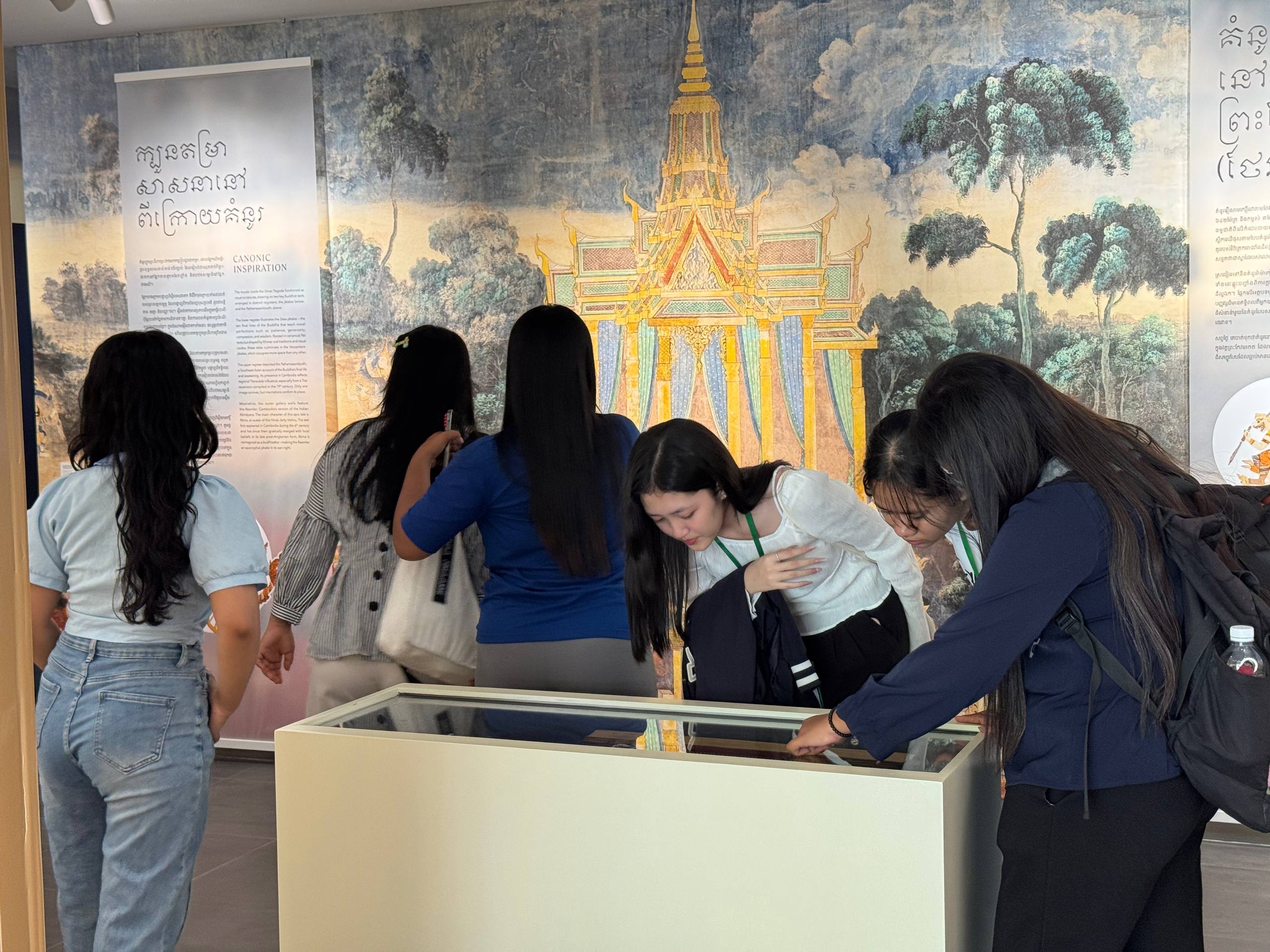 The exhibition attracted a steady flow of students, families, researchers and cultural enthusiasts. Supplied