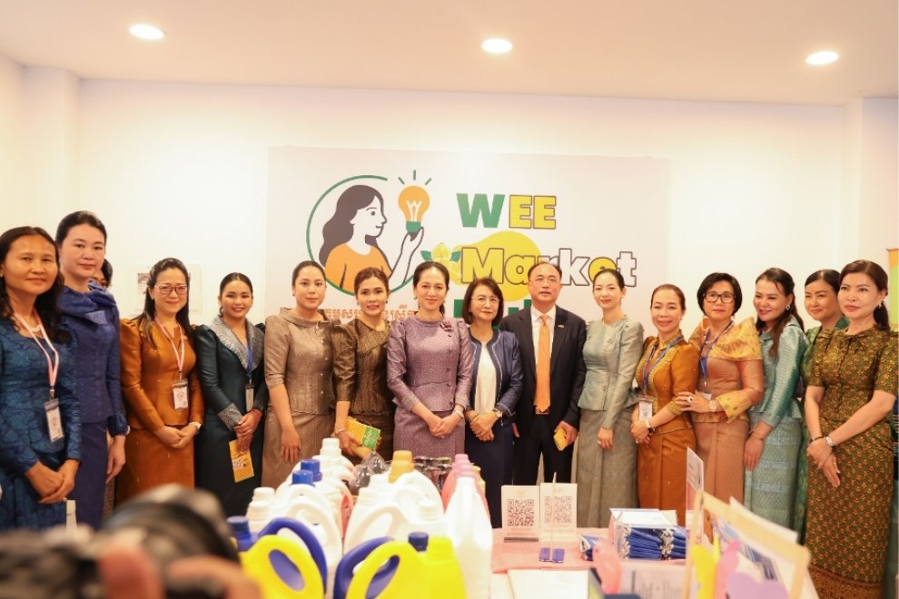 Wing Bank pledged $100 million to the Women’s Economic and Entrepreneurship Development Centre (WEE-DC) to empower Cambodian women to start and grow businesses. Supplied