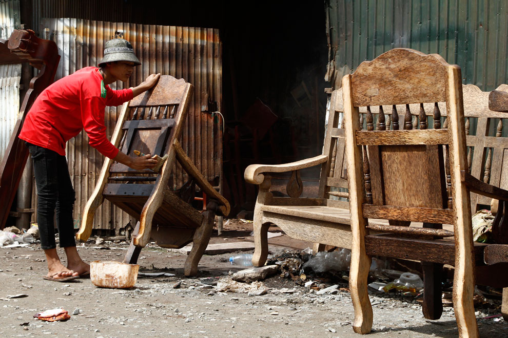 Furniture proceeds down 6%