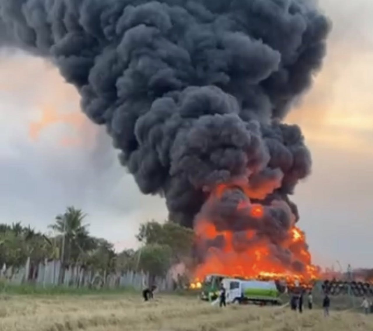 Preliminary findings indicate that the fire was caused by the careless burning of rubbish. Battambang police