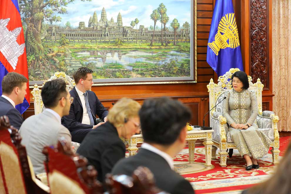 NA president develops ties with German parliament