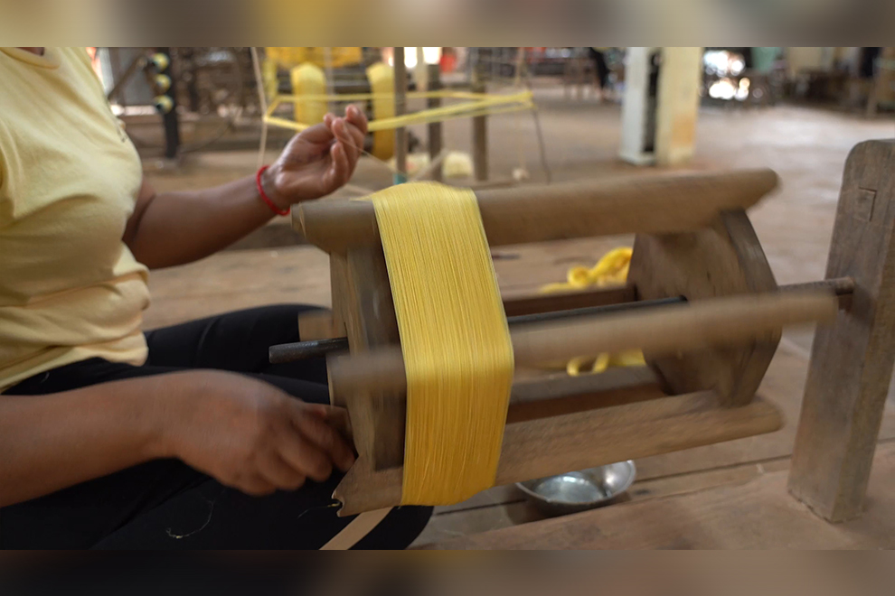 The fine “gold silk” threads used to produce phamuong fabric and krama. Supplied