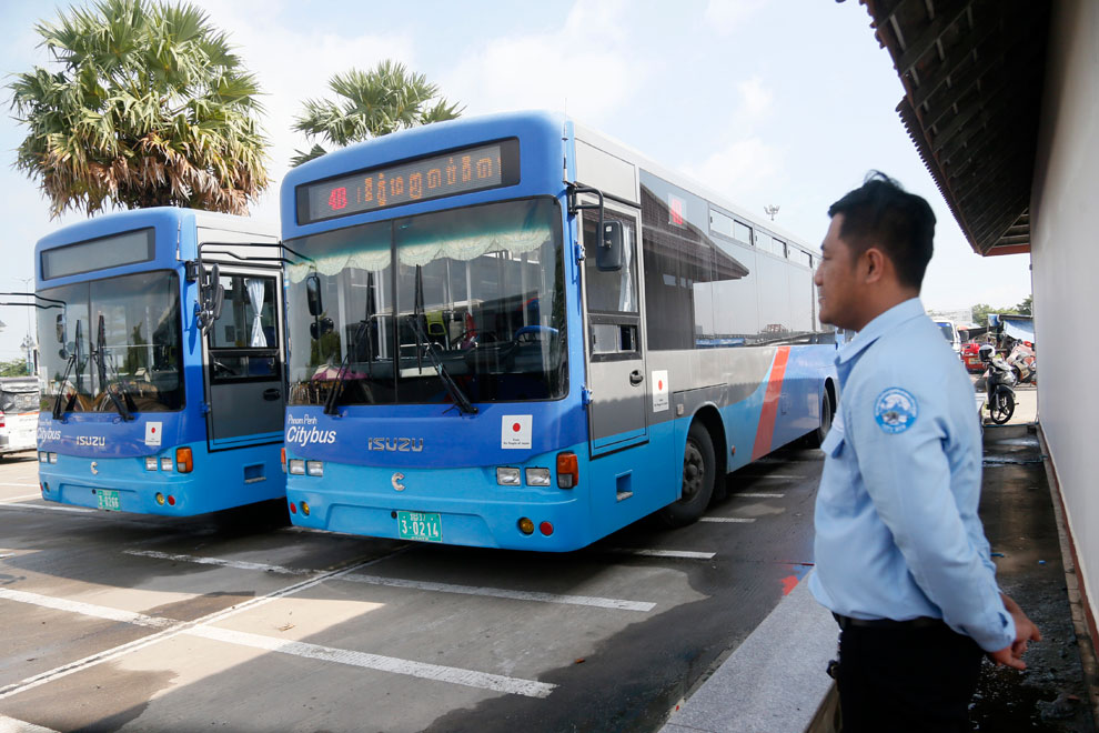 Free buses for Run Ta Ek residents intend to 'enhance livelihoods'