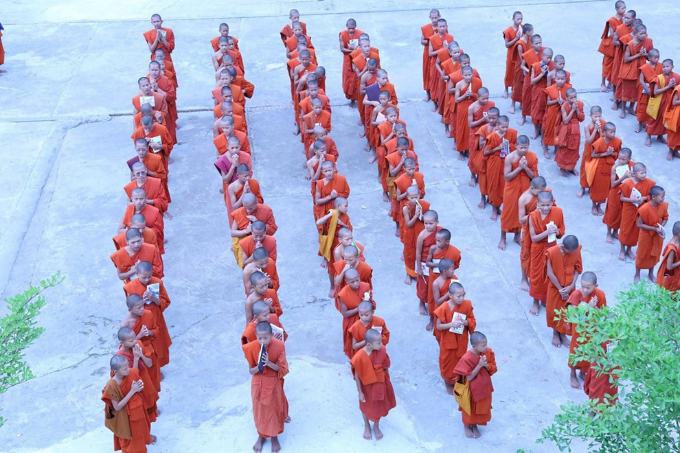 Well rounded education: Young monks learning English