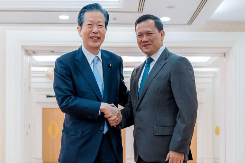 Japanese senator vows to boost mine clearance cooperation in Cambodia